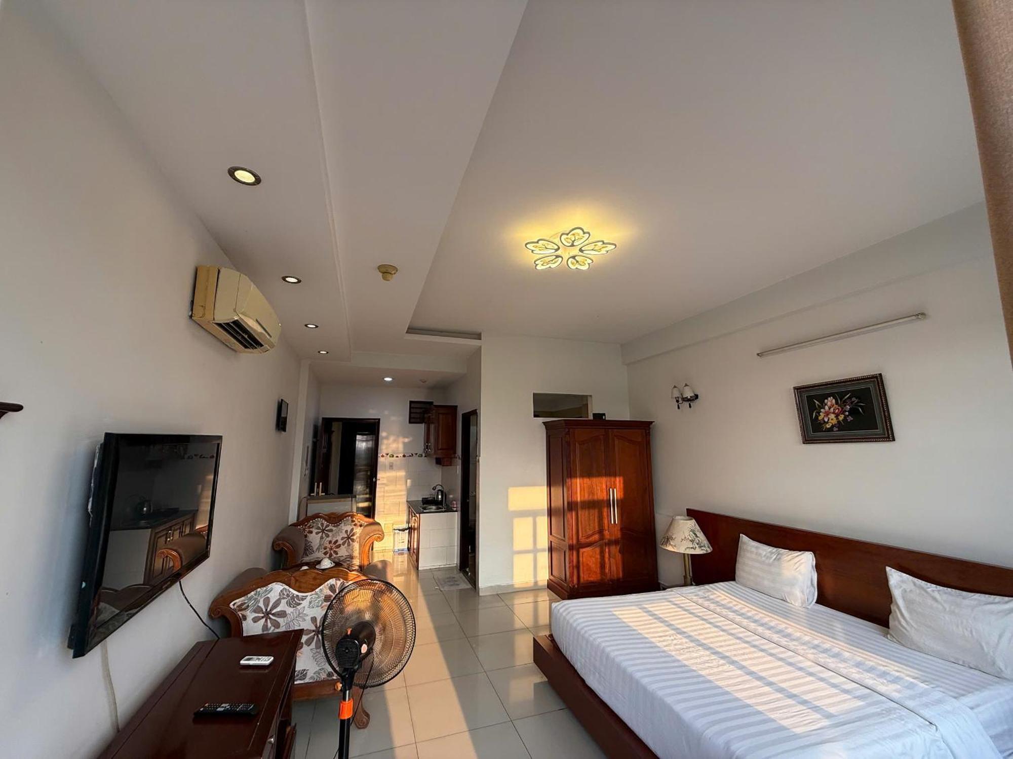 Hoa Phat Hotel & Apartment Cidade de Ho Chi Minh Exterior foto