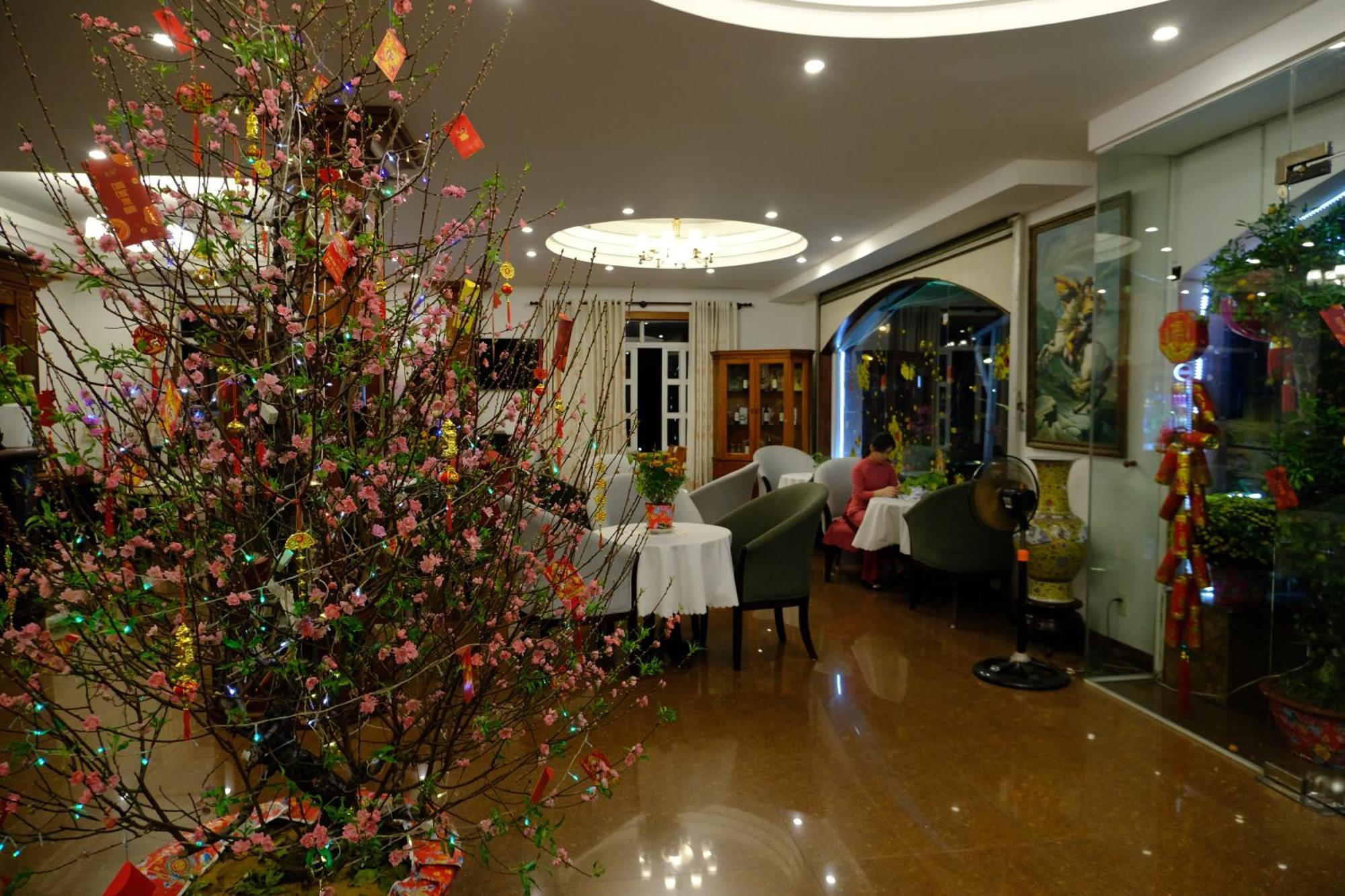 Hoa Phat Hotel & Apartment Cidade de Ho Chi Minh Exterior foto