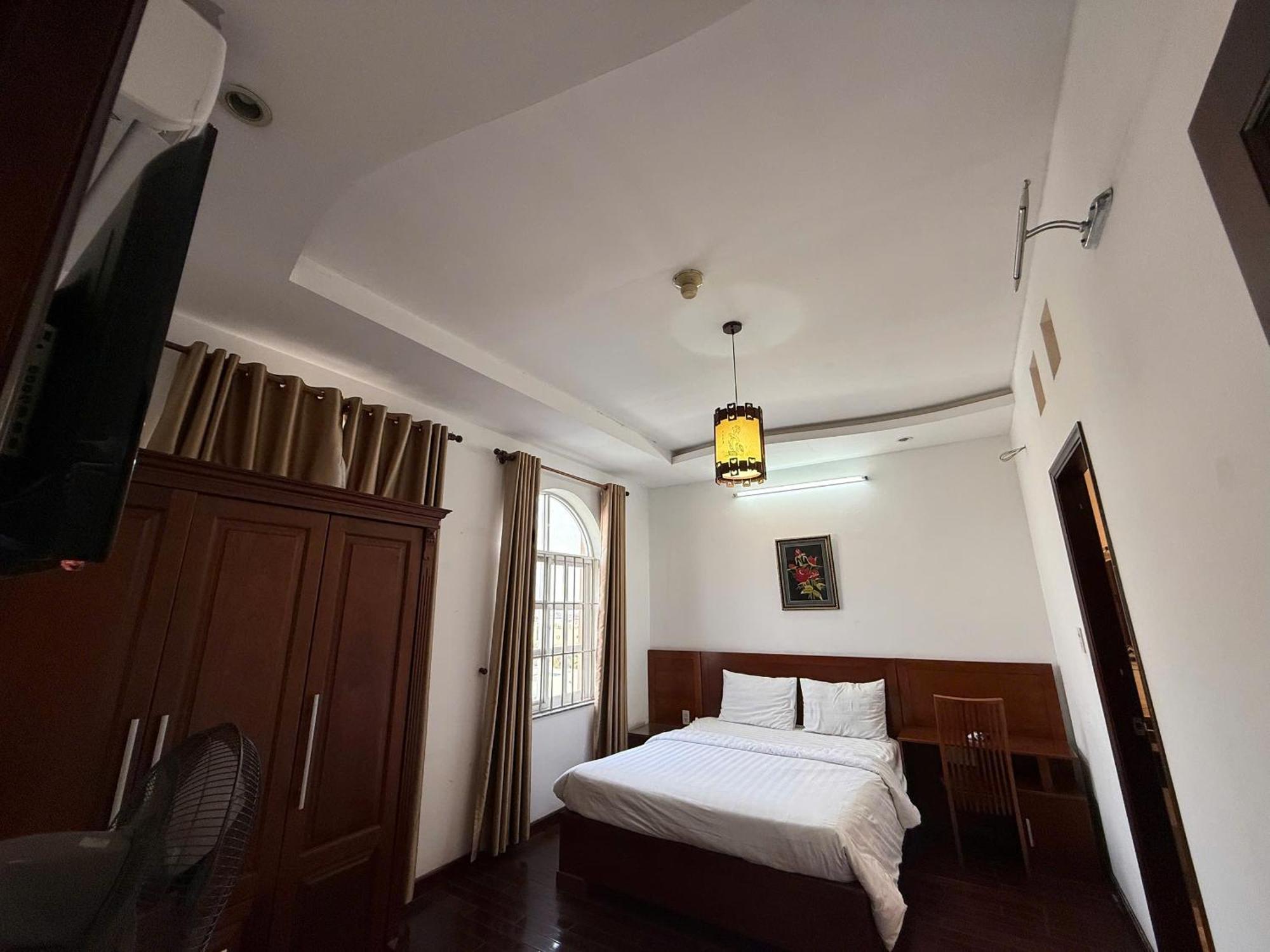 Hoa Phat Hotel & Apartment Cidade de Ho Chi Minh Exterior foto