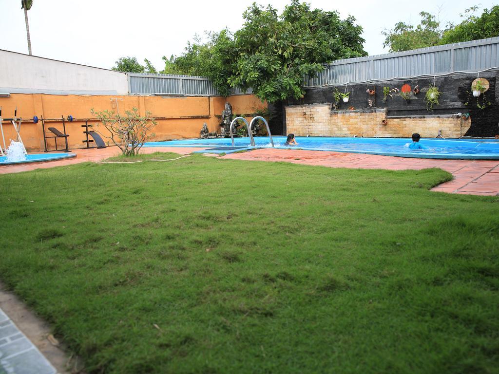 Hoa Phat Hotel & Apartment Cidade de Ho Chi Minh Exterior foto