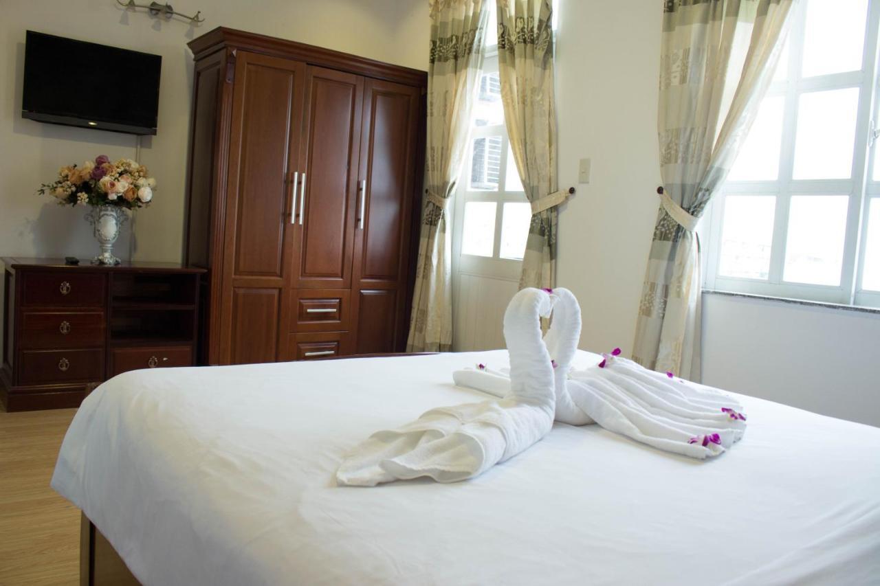 Hoa Phat Hotel & Apartment Cidade de Ho Chi Minh Exterior foto